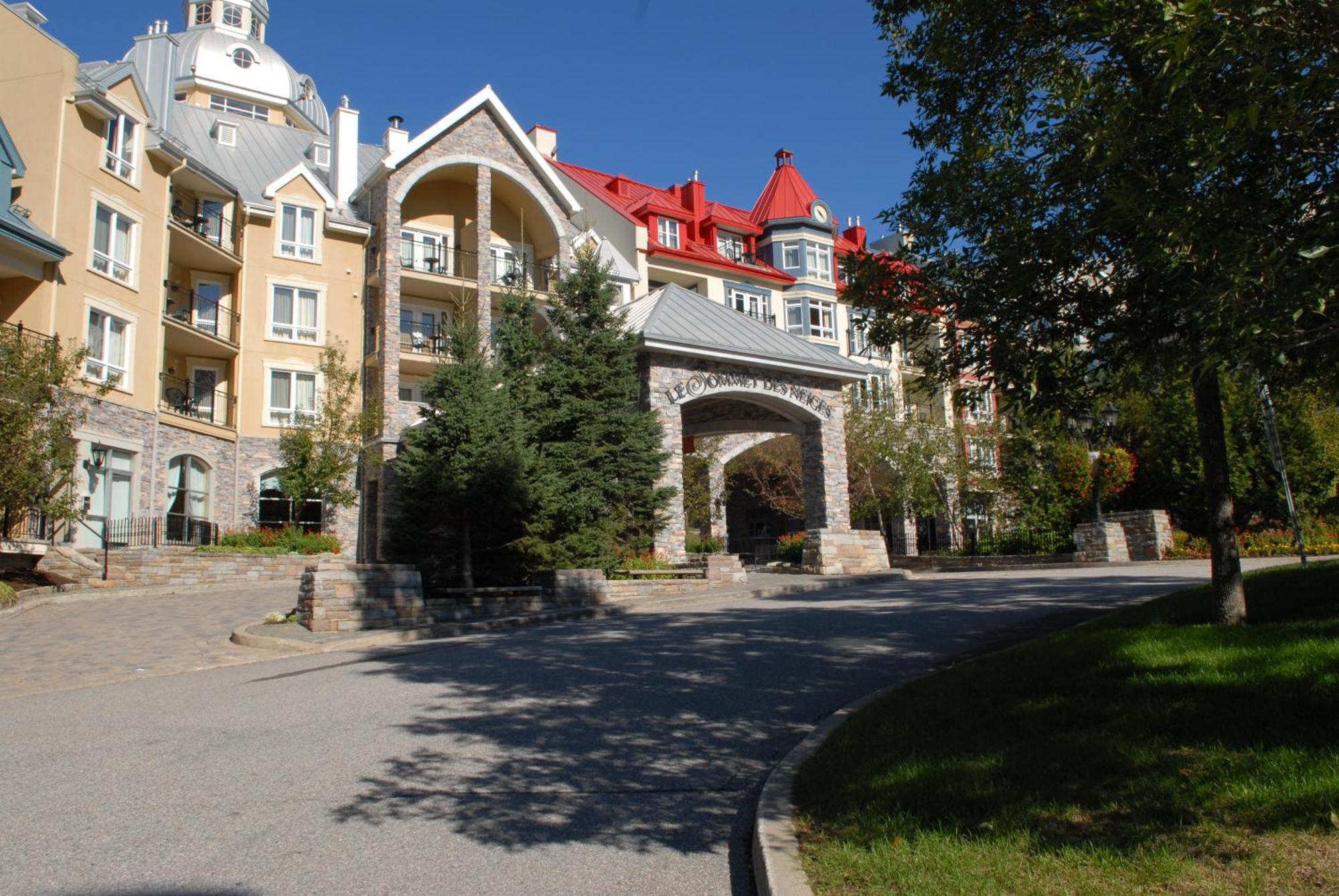 Sommet Des Neiges Hotell Mont-Tremblant Exteriör bild